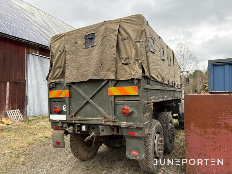 Militär lastbil Volvo TL 31