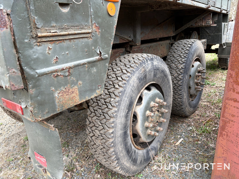 Militär lastbil Volvo TL 31