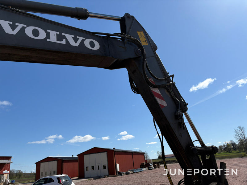 Grävmaskin Volvo EC 210B LC