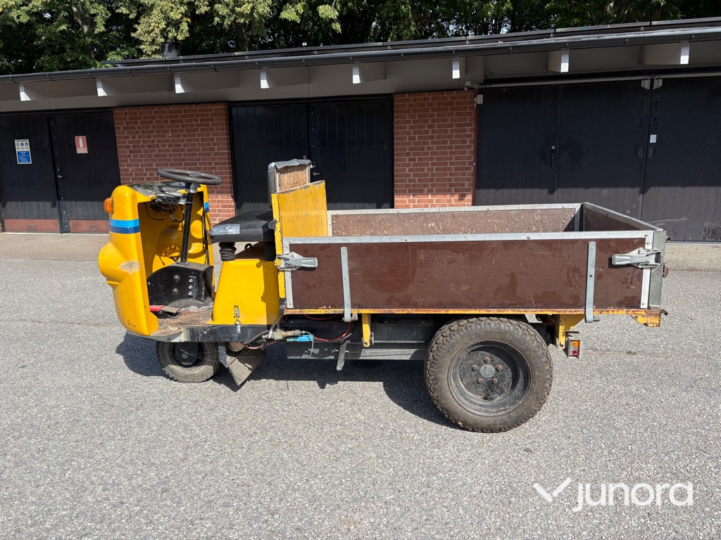 Eldriven flaktruck med trevägstipp – Alme TR10EL
