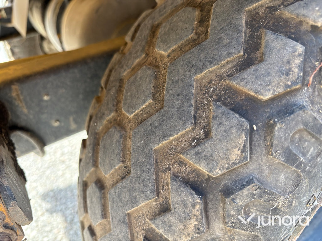 Eldriven flaktruck med trevägstipp – Alme TR10EL