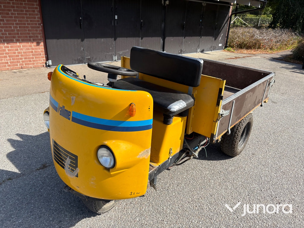 Eldriven flaktruck med trevägstipp – Alme TR10EL