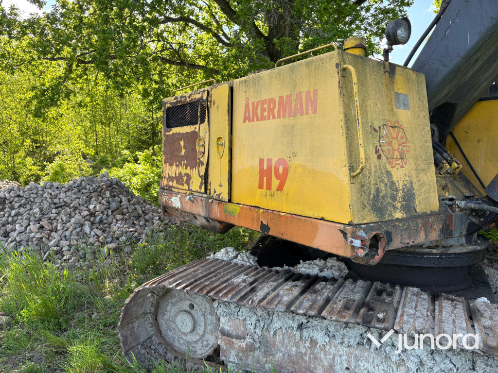 Grävmaskin Åkerman H9B