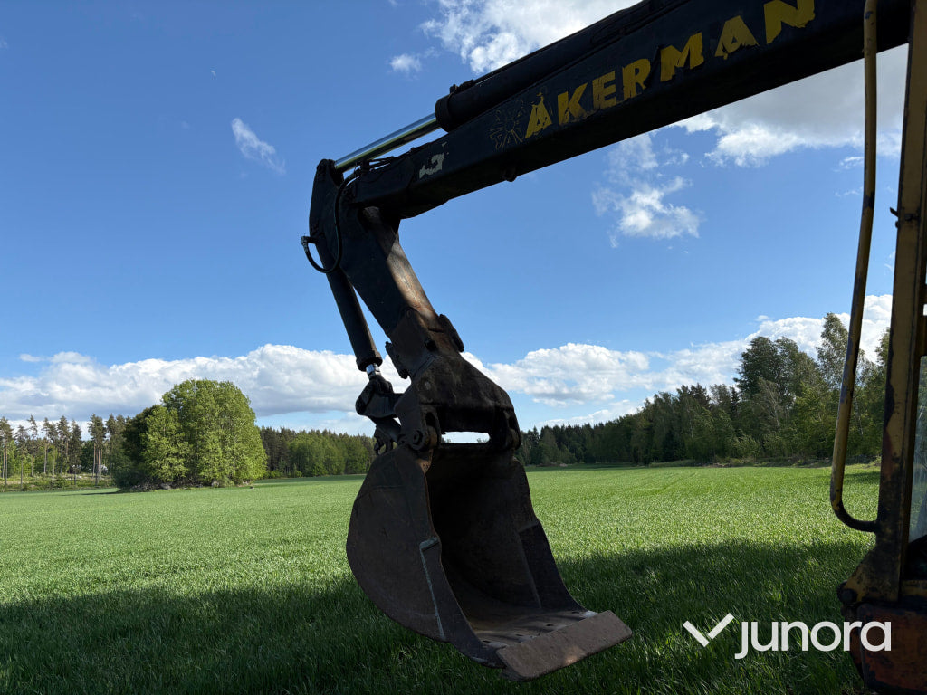 Grävmaskin Åkerman H9B