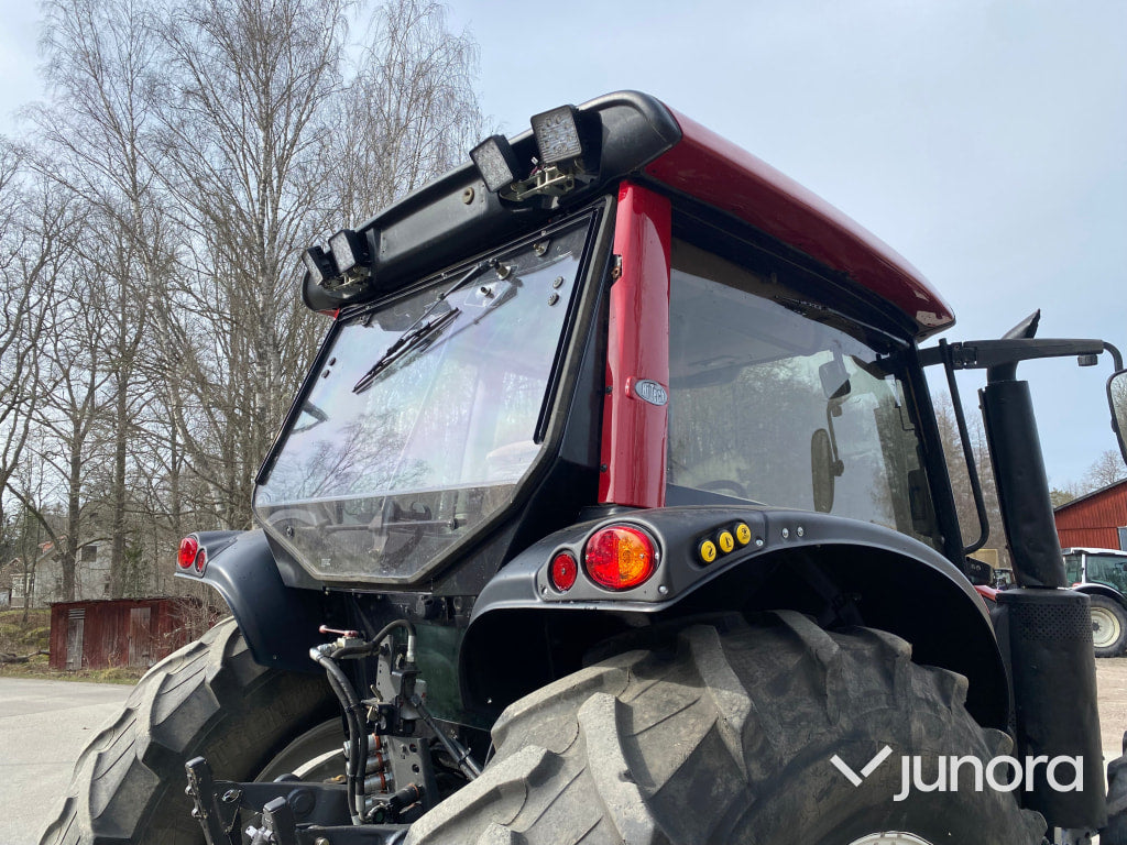 Traktor - Valtra N103.4 skogsutrustad