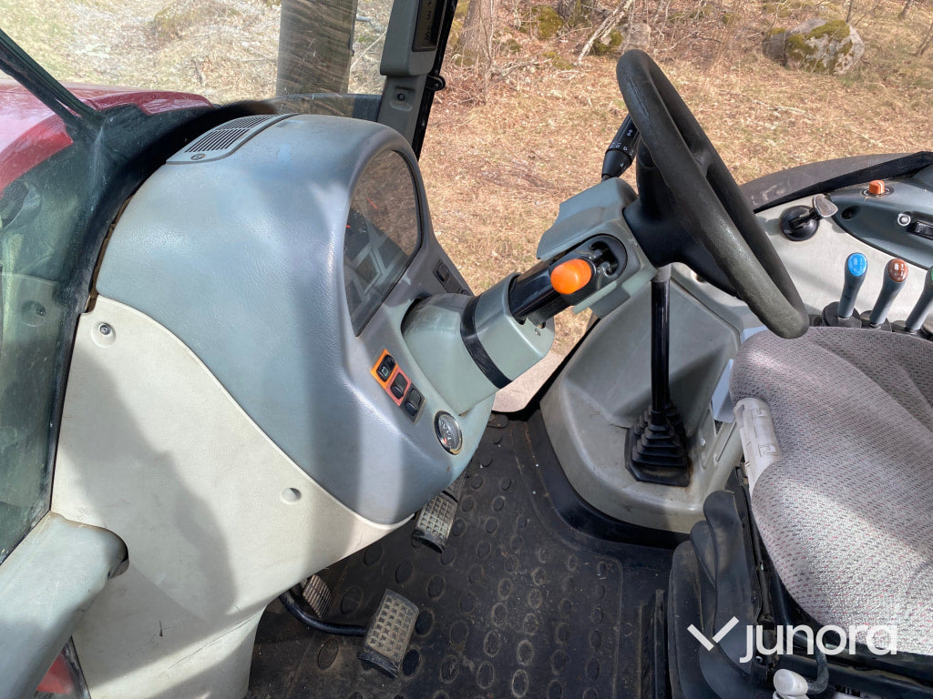 Traktor - Valtra N103.4 skogsutrustad
