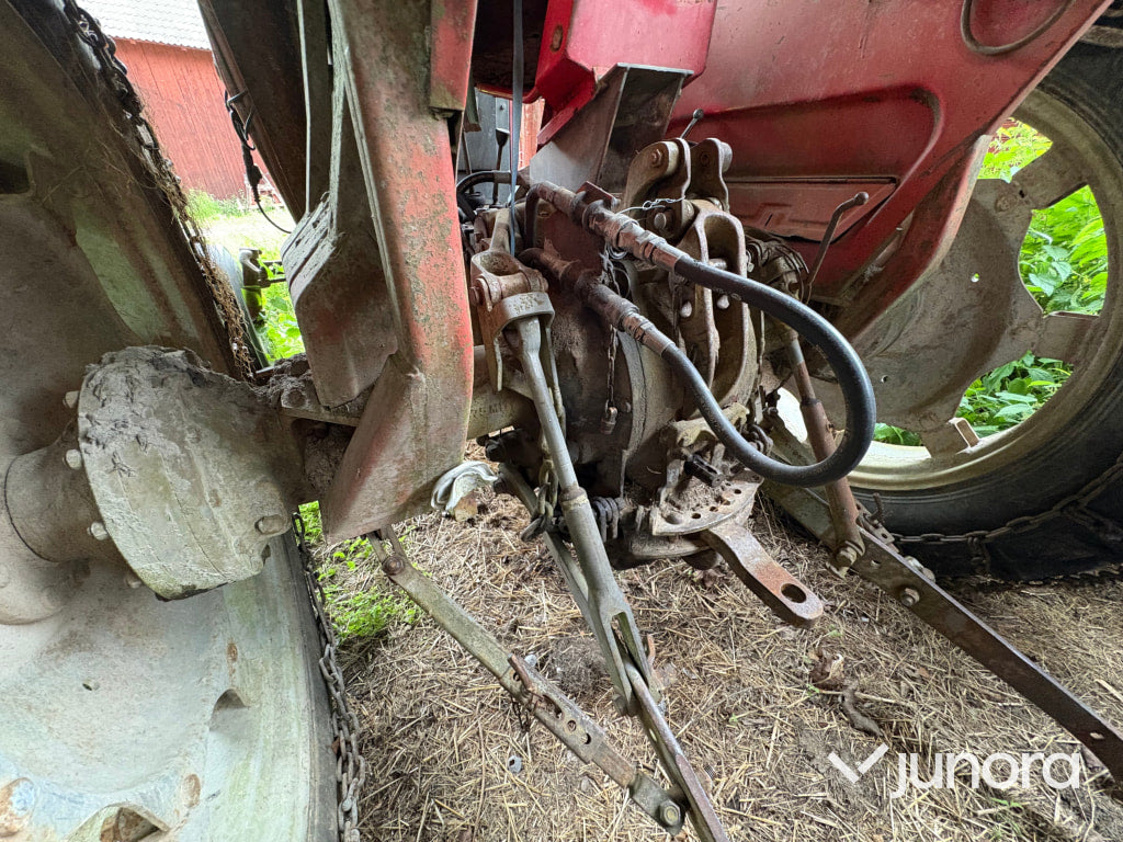 Traktor Massey-Ferguson 175-S