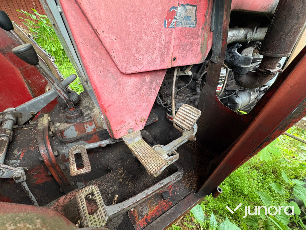 Traktor Massey-Ferguson 175-S