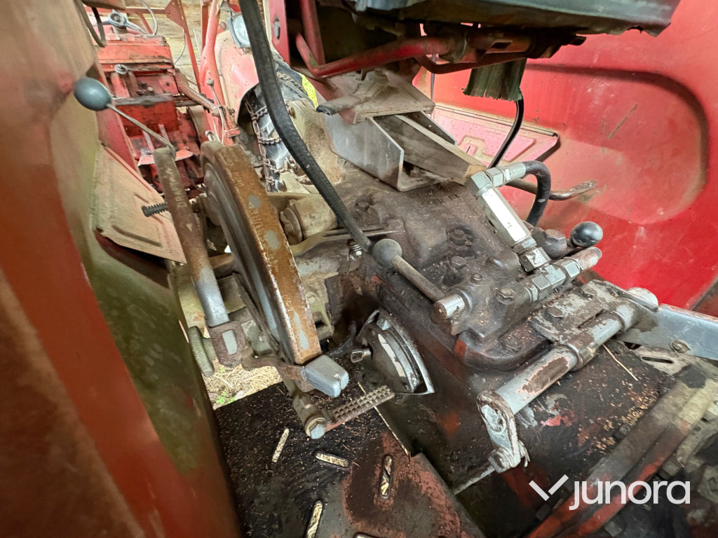 Traktor Massey-Ferguson 175-S