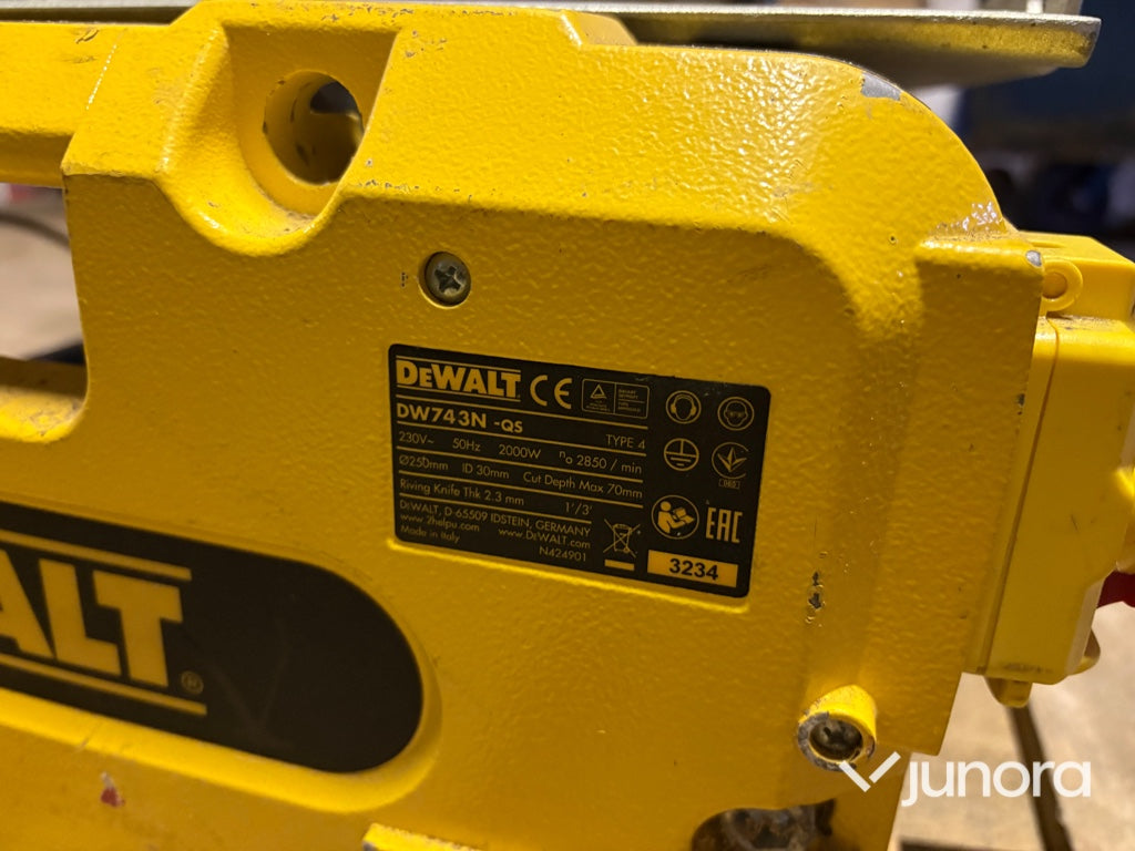 Kap / Gersåg - Dewalt, DW743N, Med klinga