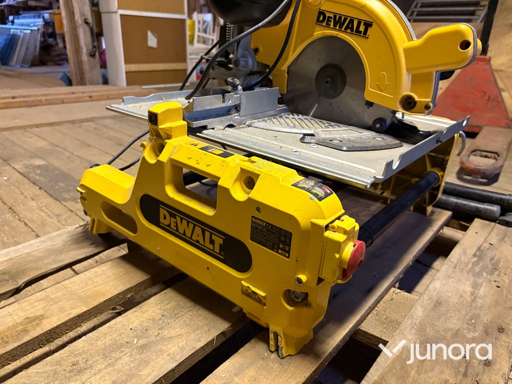 Kap / Gersåg - Dewalt, DW743N, Med klinga