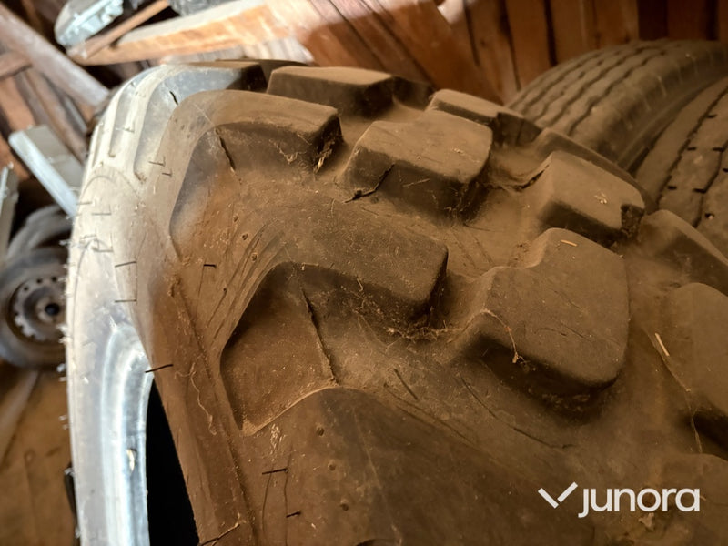 Däck - Michelin 17.5 R 25