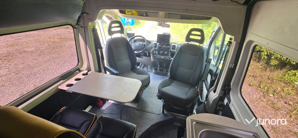 Campervan plåtis Fiat Ducato byggd husbil. 2017