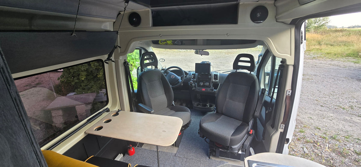 Campervan plåtis Fiat Ducato byggd husbil. 2017