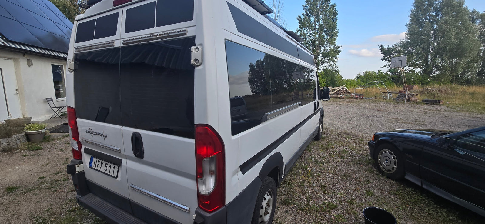 Campervan plåtis Fiat Ducato byggd husbil. 2017