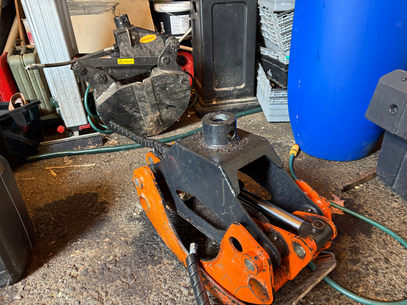 Alstor 840 PRO 8x8 – Skotare/Skördare