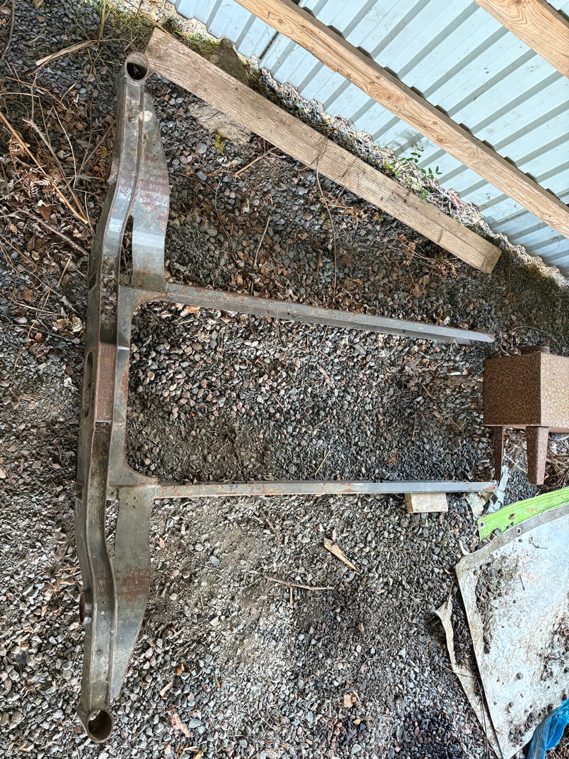 Alstor 840 PRO 8x8 – Skotare/Skördare