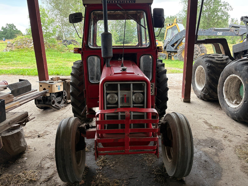 Traktor International 444