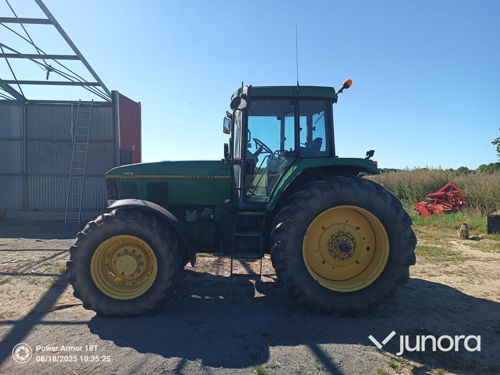 John Deere 7700