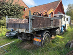 Lastbil Scania P92H 4X2 med lyftkran