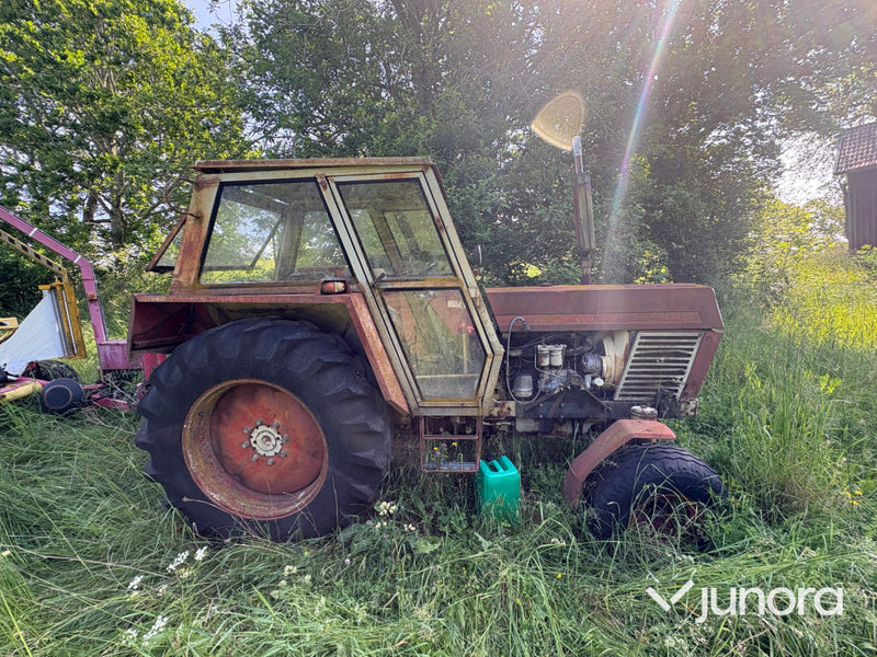 Traktor - Zetor Crystal 8011