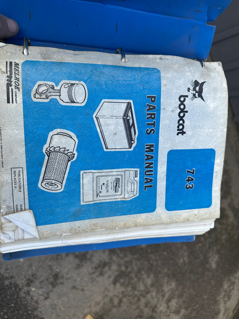 Bobcat 743