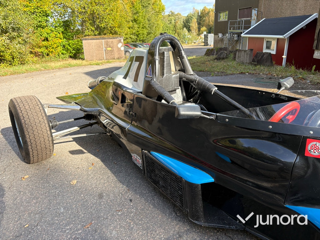 Tävlingsbil - Van Diemen RF85