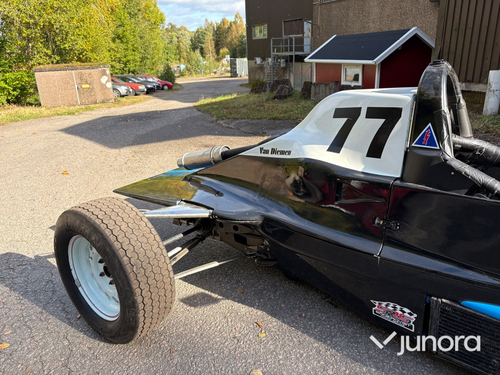 Tävlingsbil - Van Diemen RF85