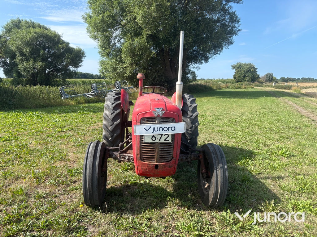 Traktor - Massey Ferguson, 35