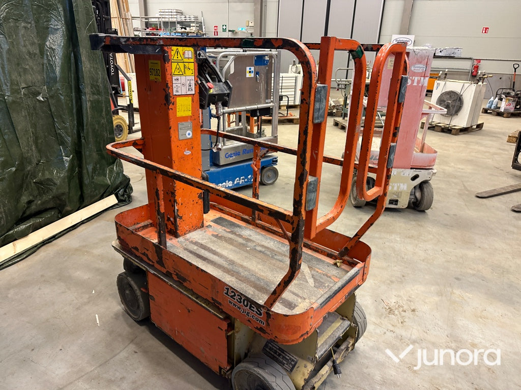 Pelarlift  -JLG, 1230 ES