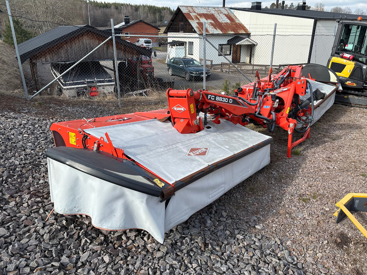 Slåtterkross - Butterfly, Kuhn, FC 8830 D