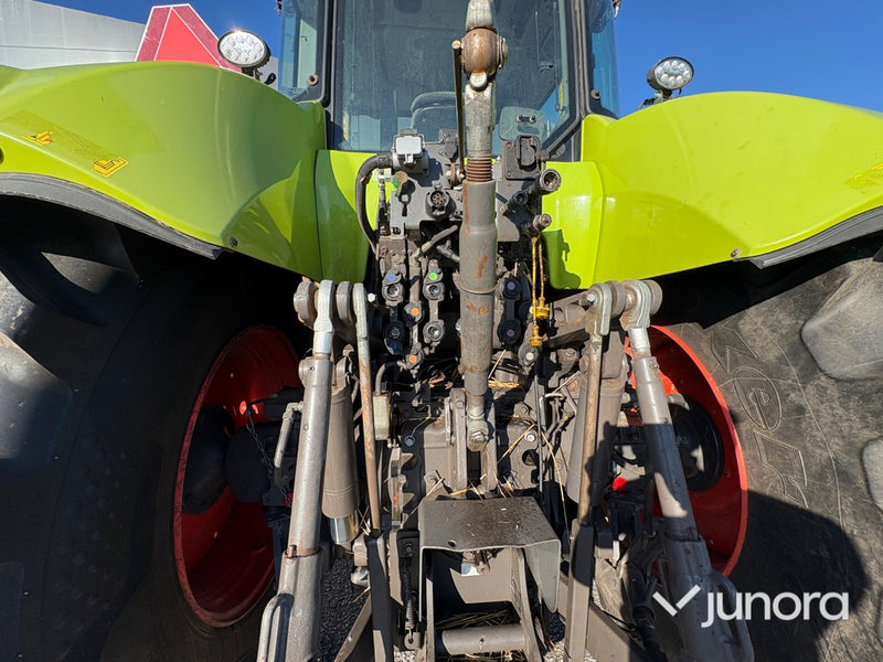 Traktor Claas Axion 850