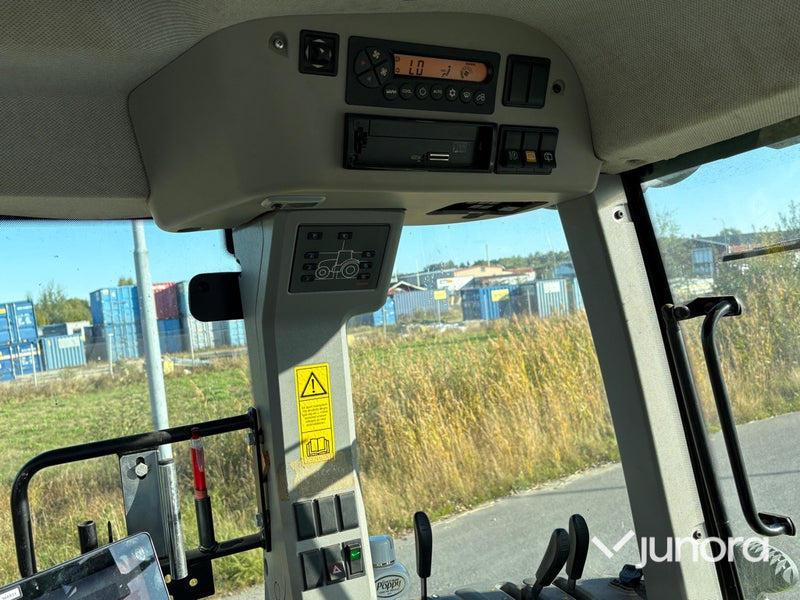 Traktor Claas Axion 850