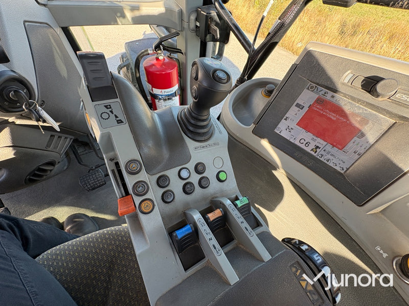 Traktor Claas Axion 850
