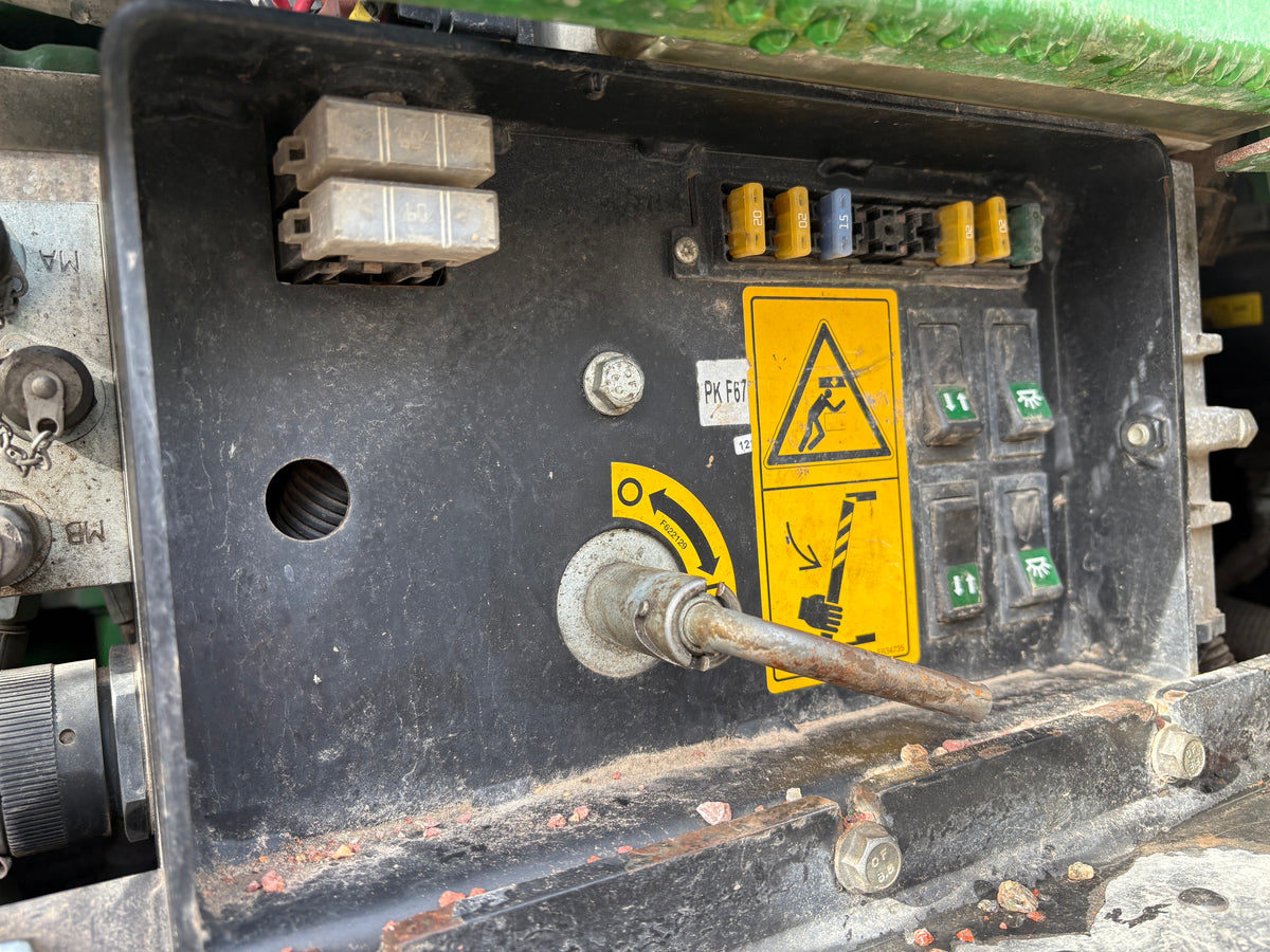 Skotare - John Deere 1910E, med Energiklipp & Grip