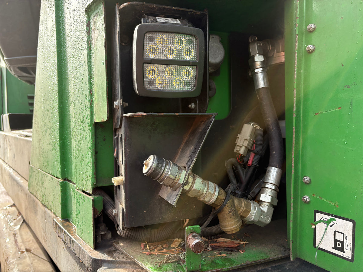 Skotare - John Deere 1910E, med Energiklipp & Grip
