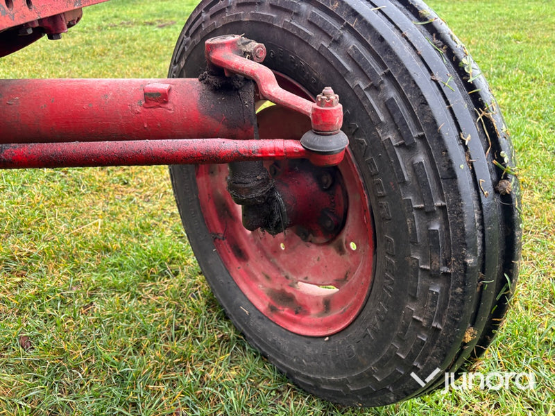 Traktor - Volvo BM, 400 Buster