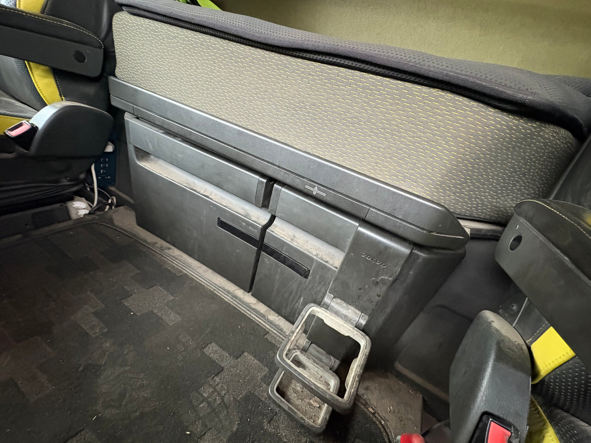 Timmerbil med släp - Volvo, FH16