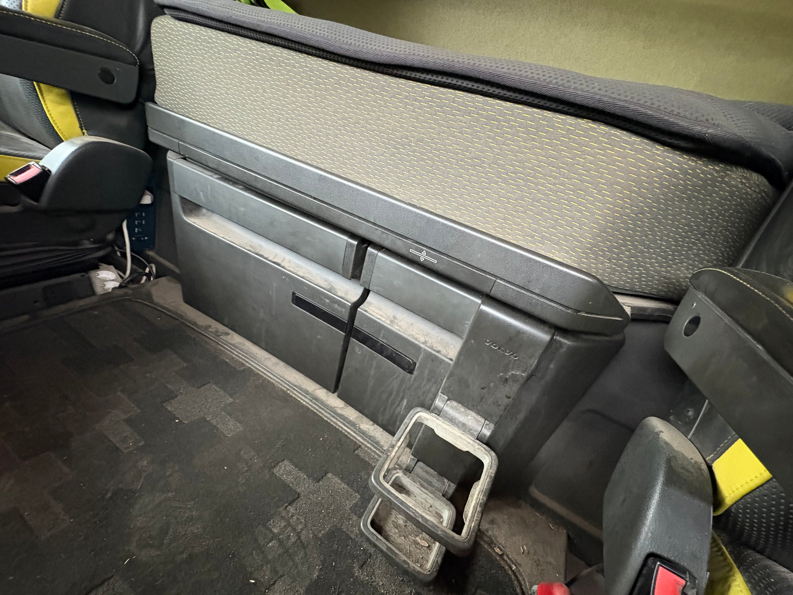 Timmerbil med släp - Volvo, FH16
