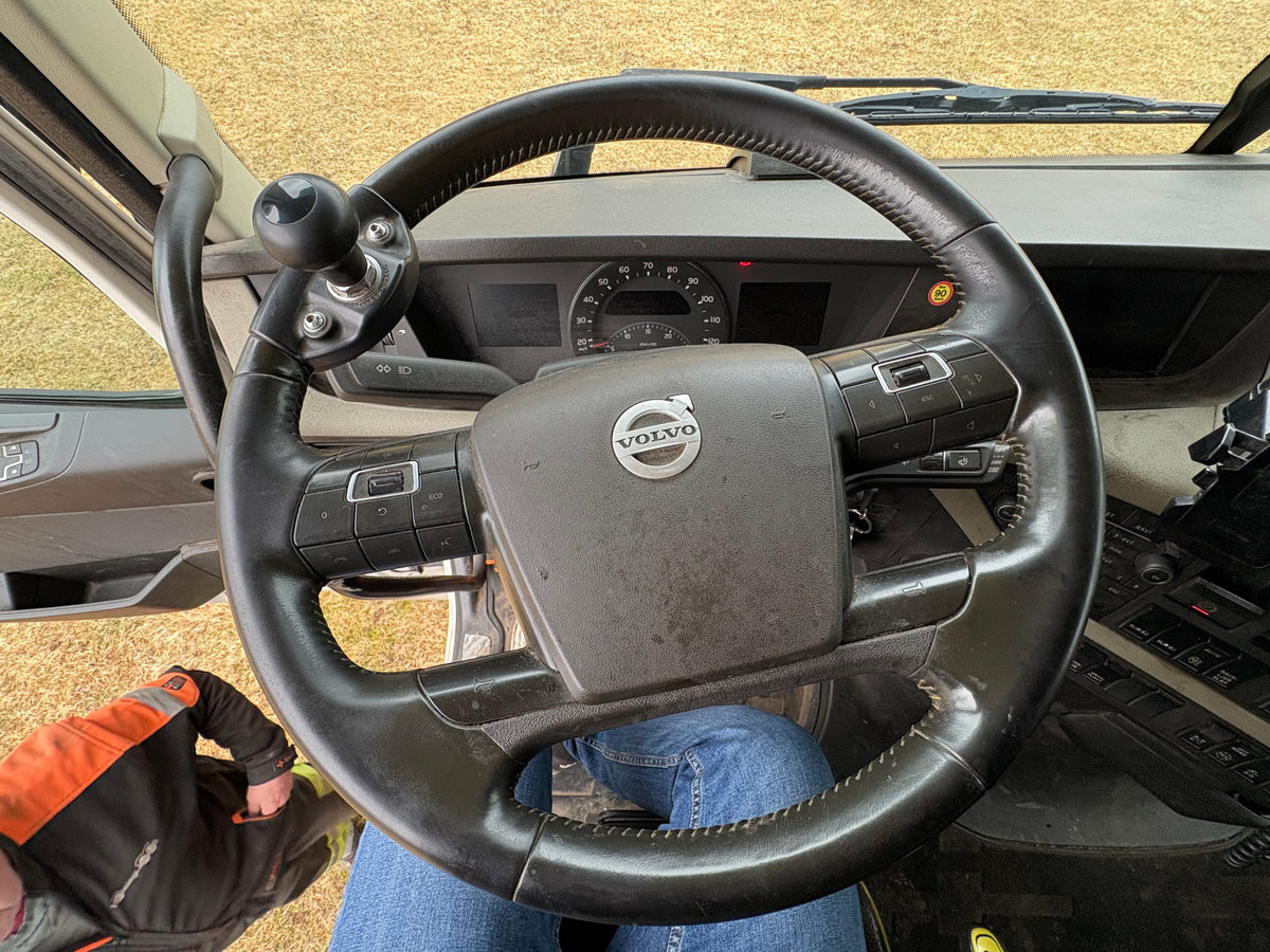 Timmerbil med släp - Volvo, FH16