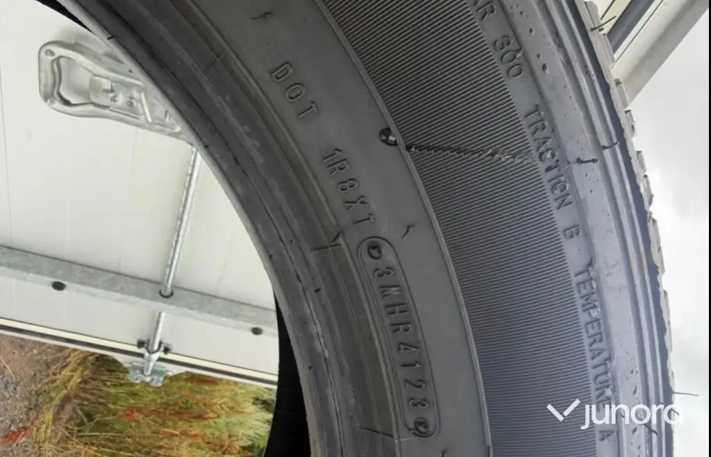 Däckuppsättningar - Dunlop, Grandtrek AT25, 265-60 R18 110H, 9 st