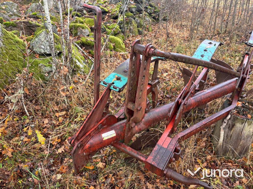 Plog - Kverneland 3-skärig 14”