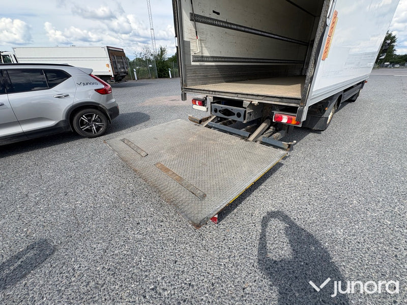 Lastbil Mercedes Atego 1223