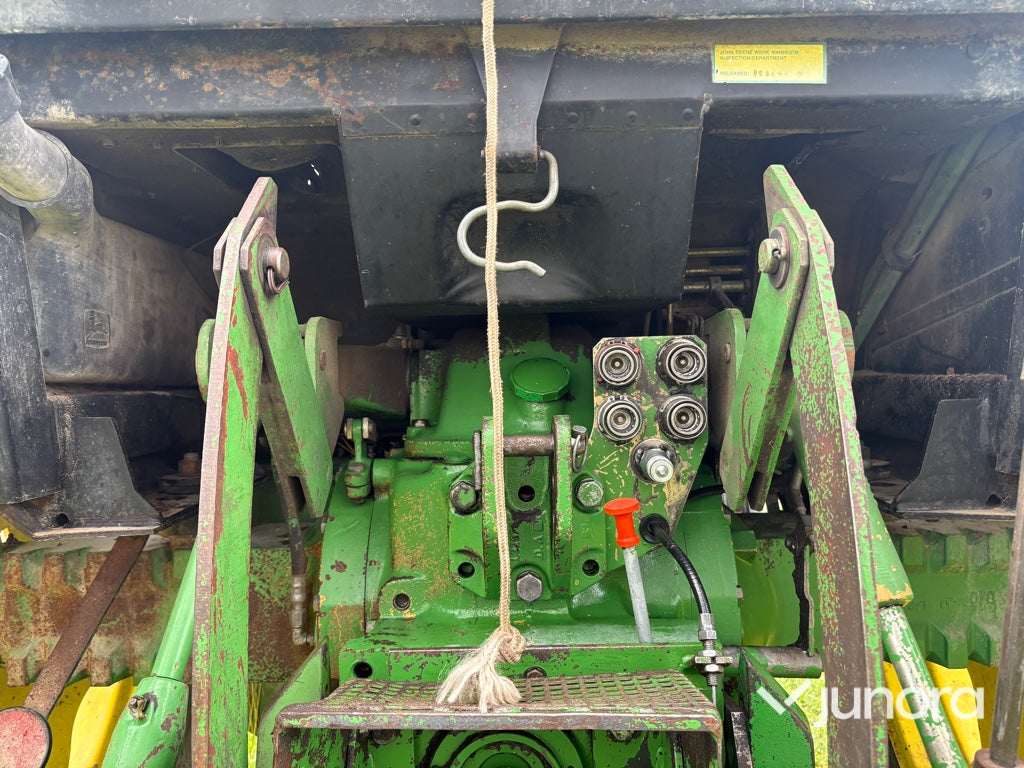 Traktor John Deere 2250