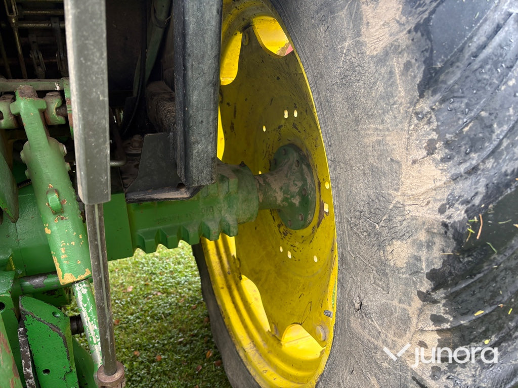 Traktor John Deere 2250