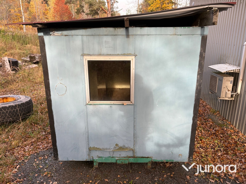 Personalvagn på lastväxlarflak