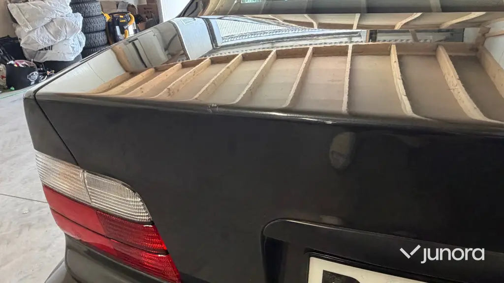 Personbil - BMW 320i med taklucka