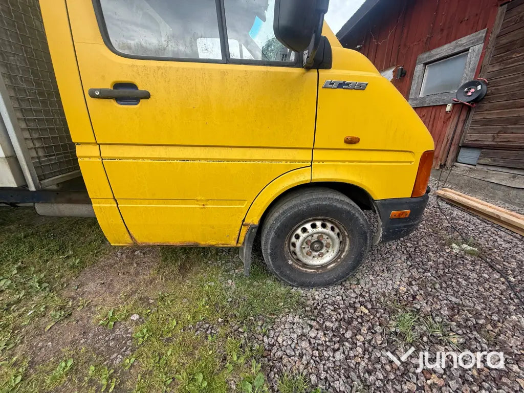 Lätt lastbil - Volkswagen LT35 2.5 TDI