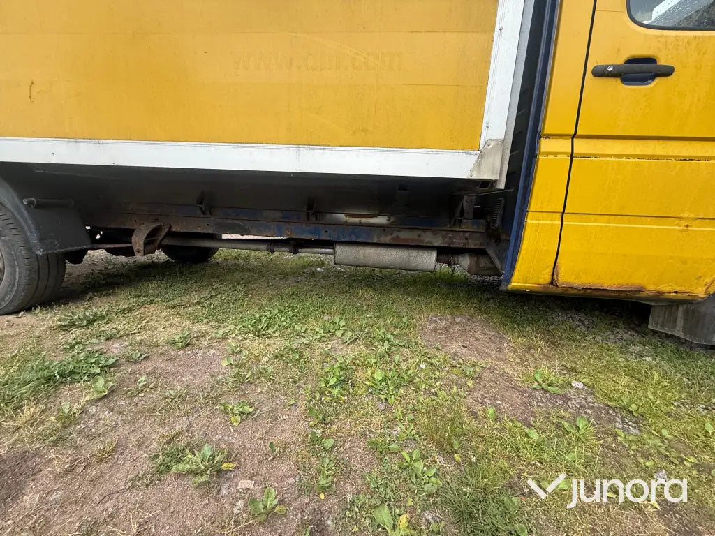 Lätt lastbil - Volkswagen LT35 2.5 TDI