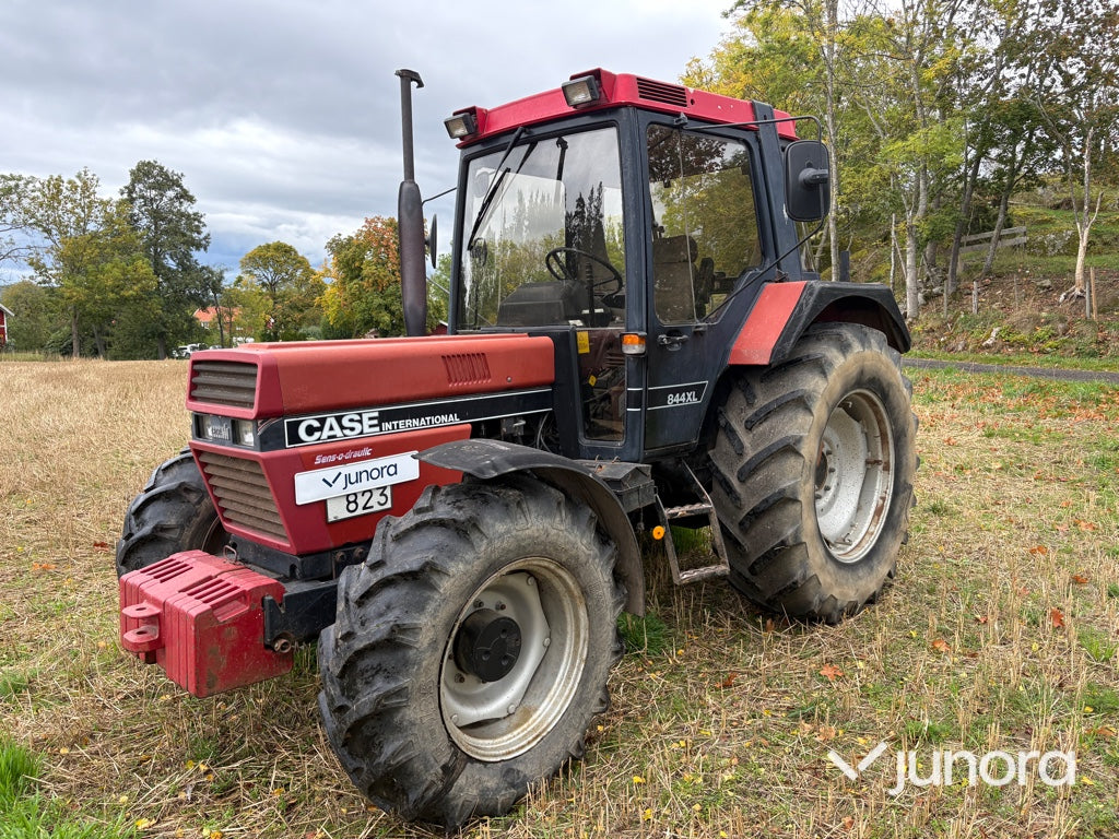 Traktor Case International 844 XL 4WD